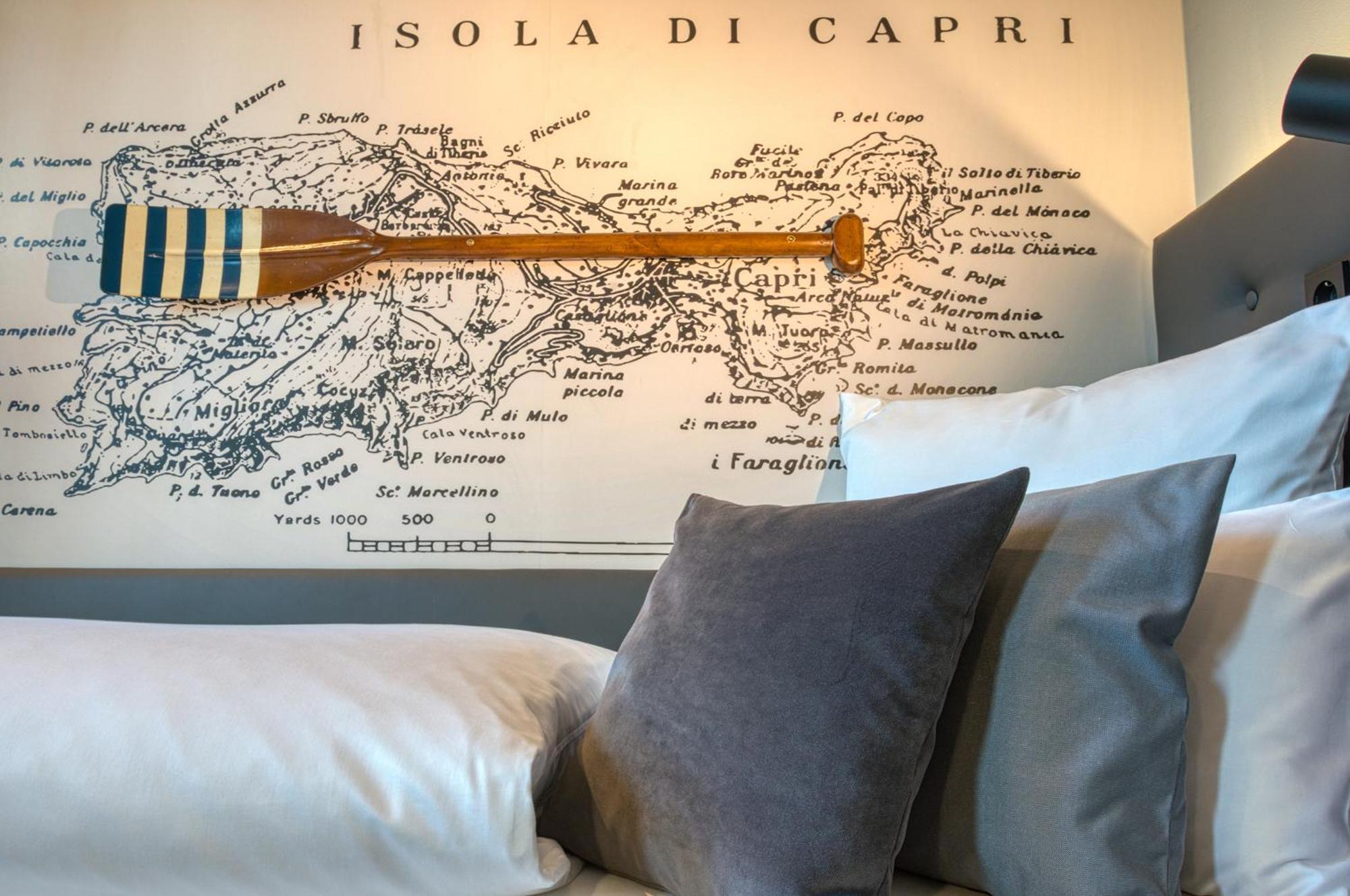 Family Room,1277047051:JPEG